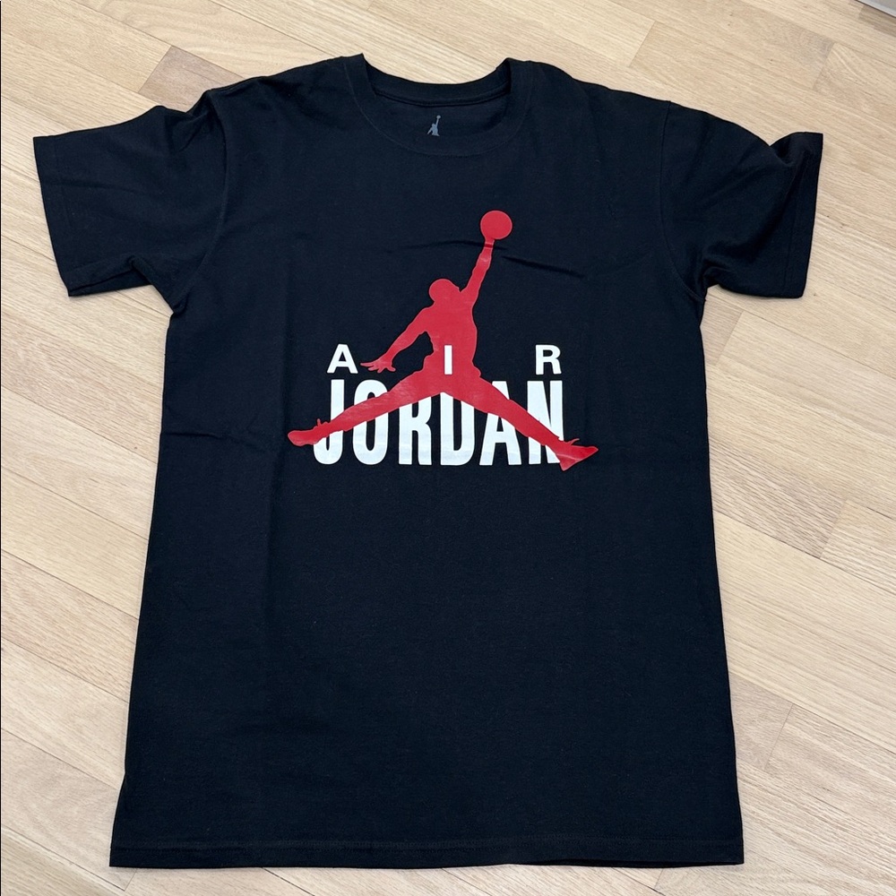 Jordan tee medium